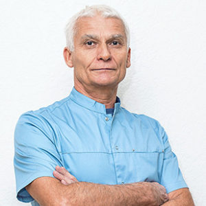 Буздалин Игорь Михайлович хирург-имплантолог, ортопед